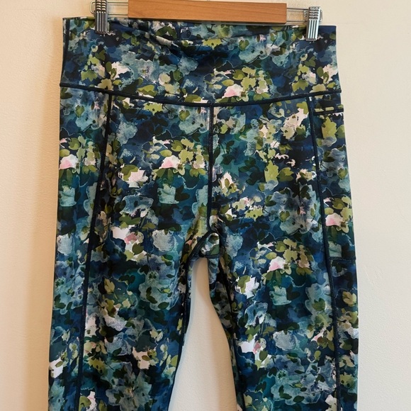 SWEATY BETTY Super Sculpt Pocket 7/8 Leggings In Green Spring Floral Print - Picture 3 of 6
